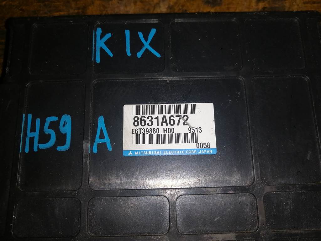8631A672 БЛОК УПР. ДВС Nissan KIX