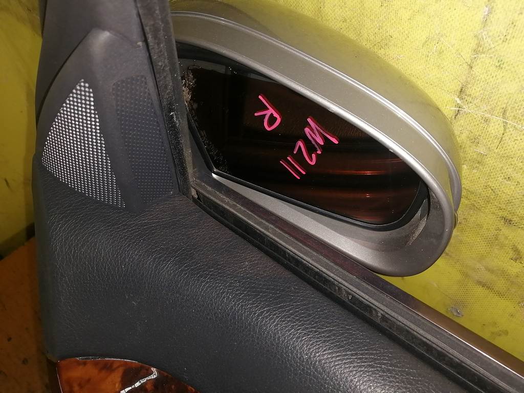 зеркало Mercedes-Benz E-Class