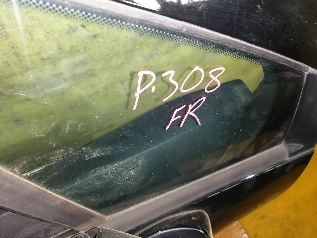 PEUGEOT 308 4A ДВЕРЬ ПЕРЕДНЯЯ ПРАВАЯ, дефект Peugeot 308