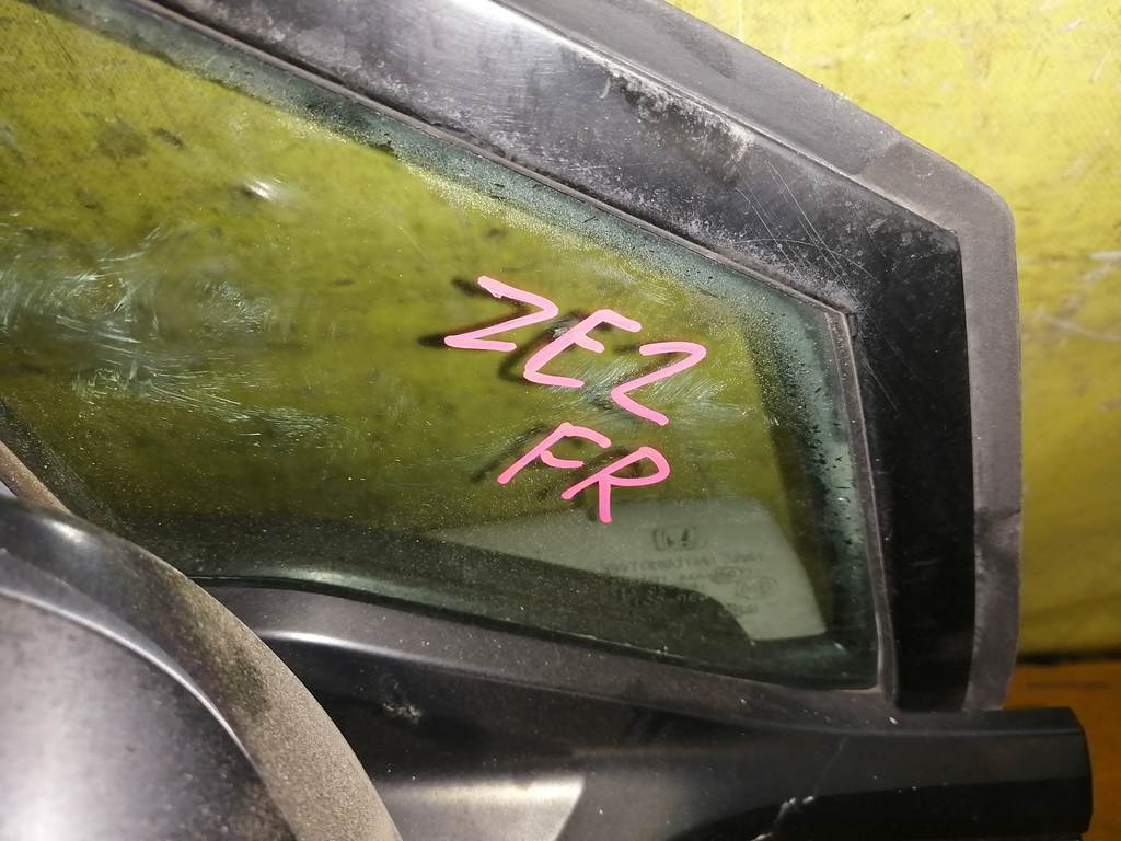 INSIGHT ZE2 ДВЕРЬ ПЕРЕДНЯЯ ПРАВАЯ Honda Insight
