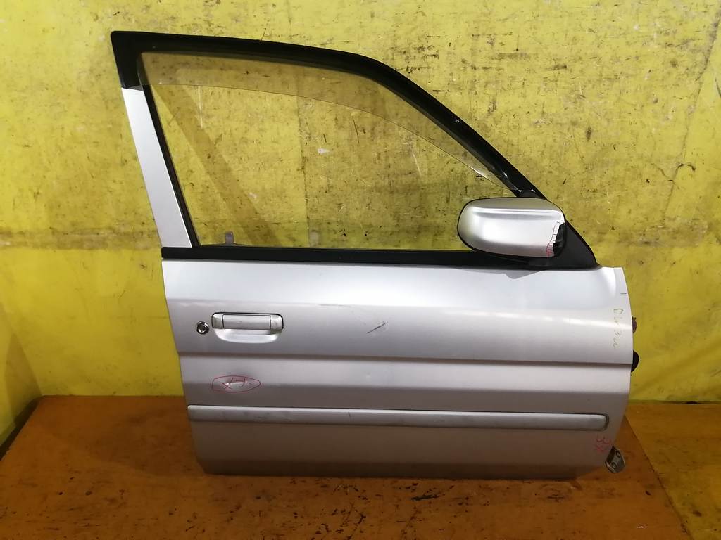 дверь Mazda Demio 0