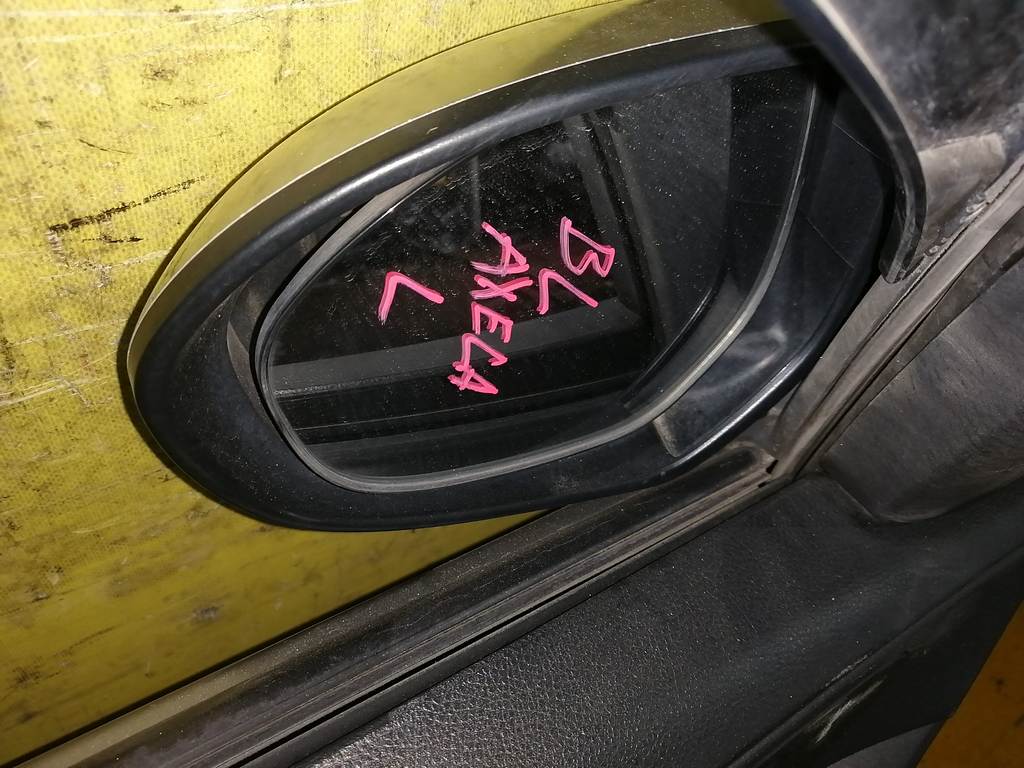 зеркало Mazda Axela