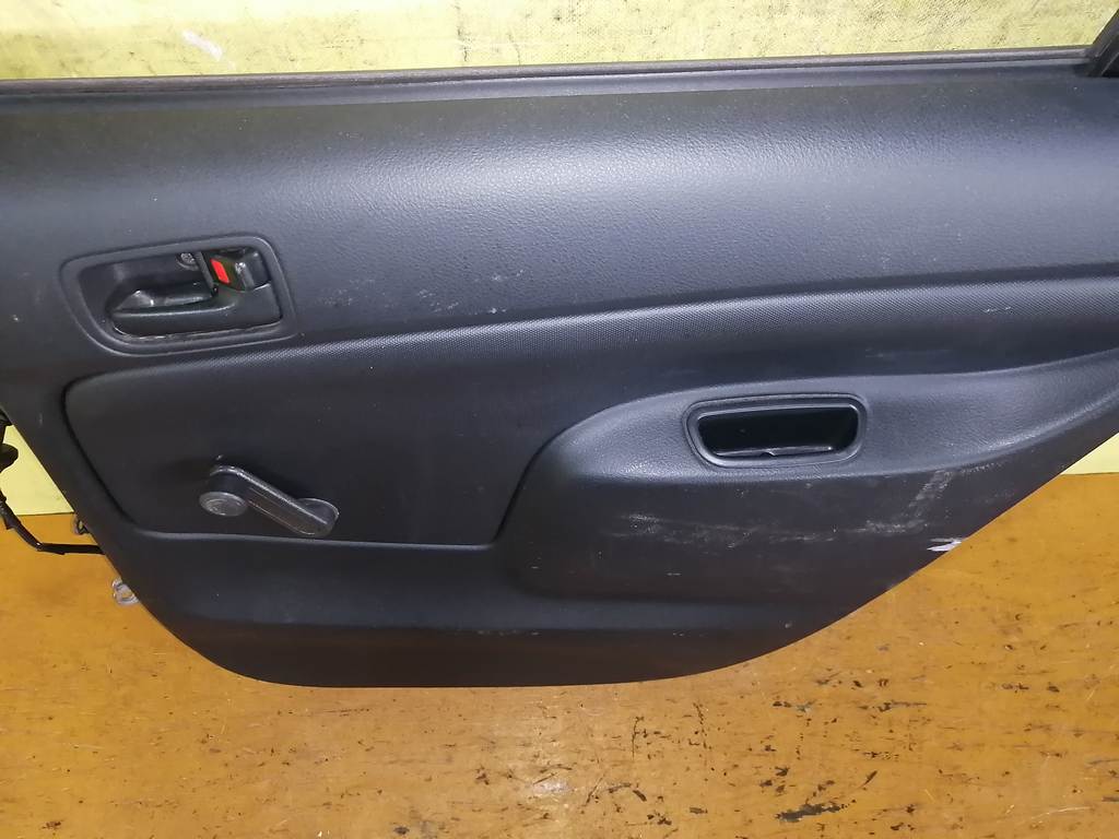 PROBOX NCP51 ДВЕРЬ ЗАДНЯЯ ПРАВАЯ ДЕФЕКТ Toyota Probox 4