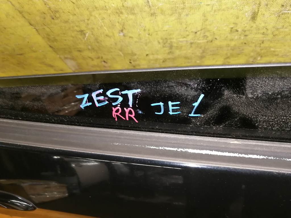 ZEST JE1 ДВЕРЬ ЗАДНЯЯ ПРАВАЯ Honda Zest