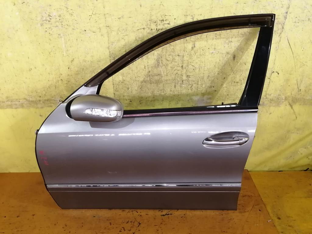 дверь Mercedes-Benz E-Class