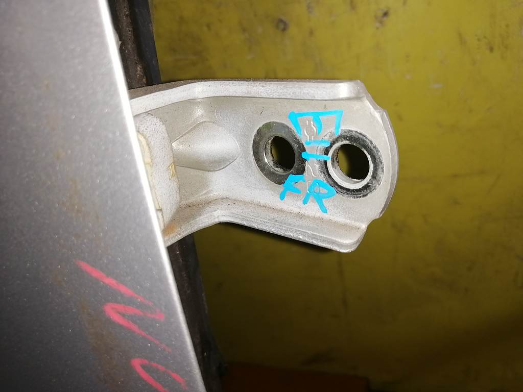 NOTE E11 ДВЕРЬ ПЕРЕДНЯЯ ПРАВАЯ Nissan Note 1