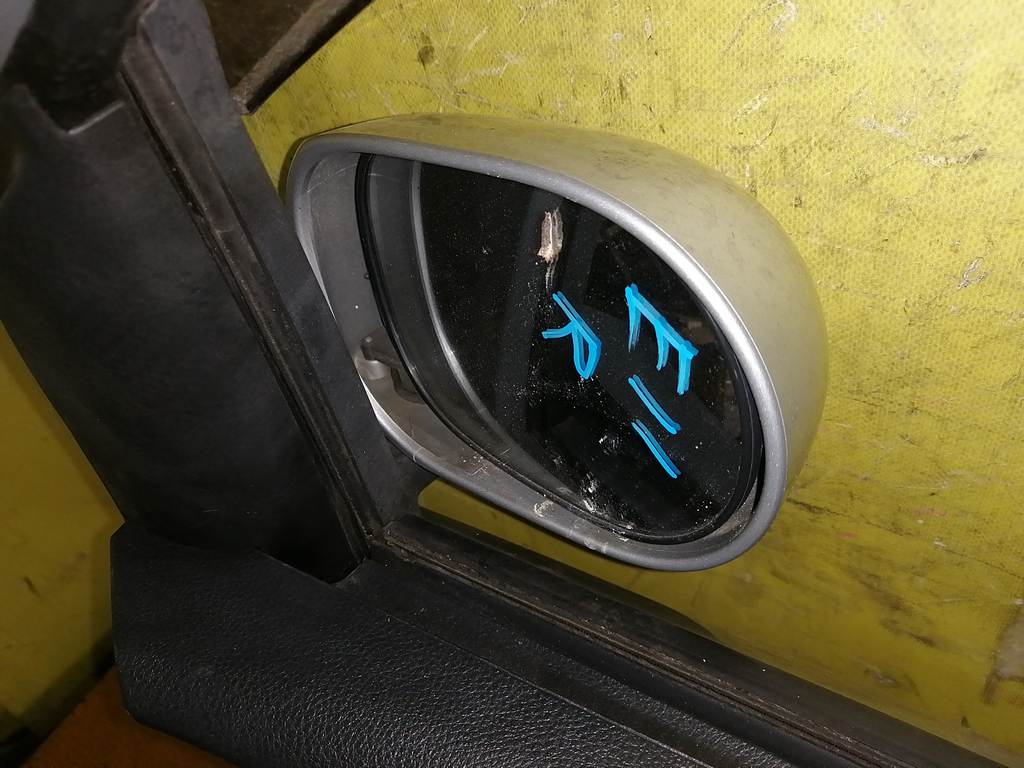 зеркало Nissan Note