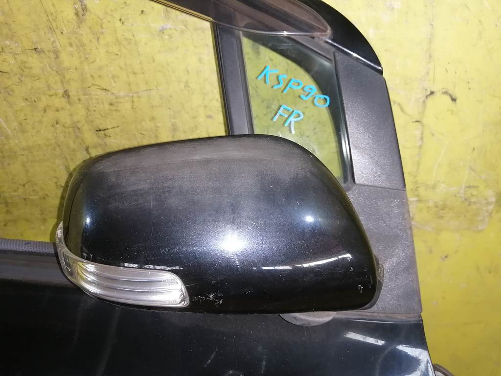 VITZ KSP90 ЗЕРКАЛО ПРАВОЕ, повторитель Toyota Vitz
