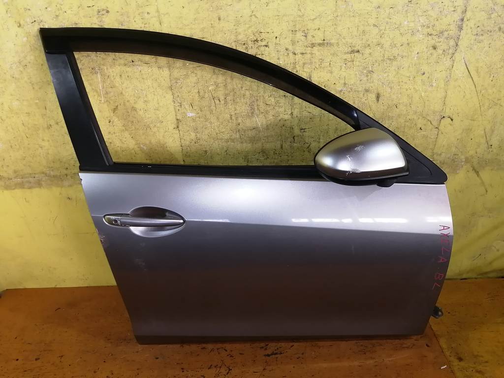 дверь Mazda Axela