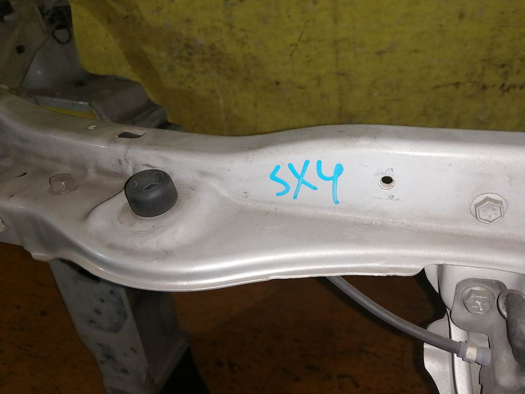 SX4 YA11S РАМКА РАДИАТОРА Suzuki SX4