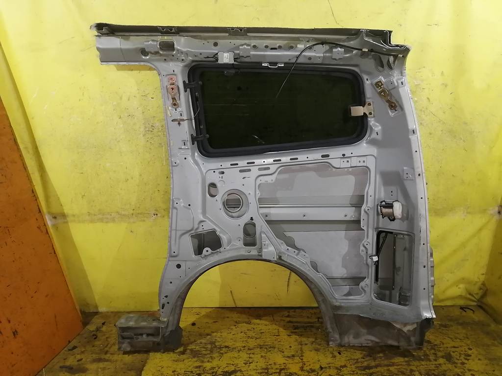 Кузов Nissan Serena 2