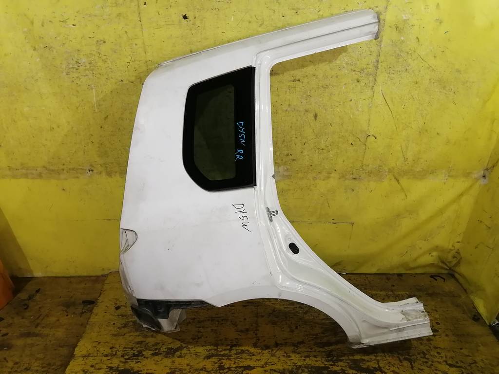 крыло Mazda Demio