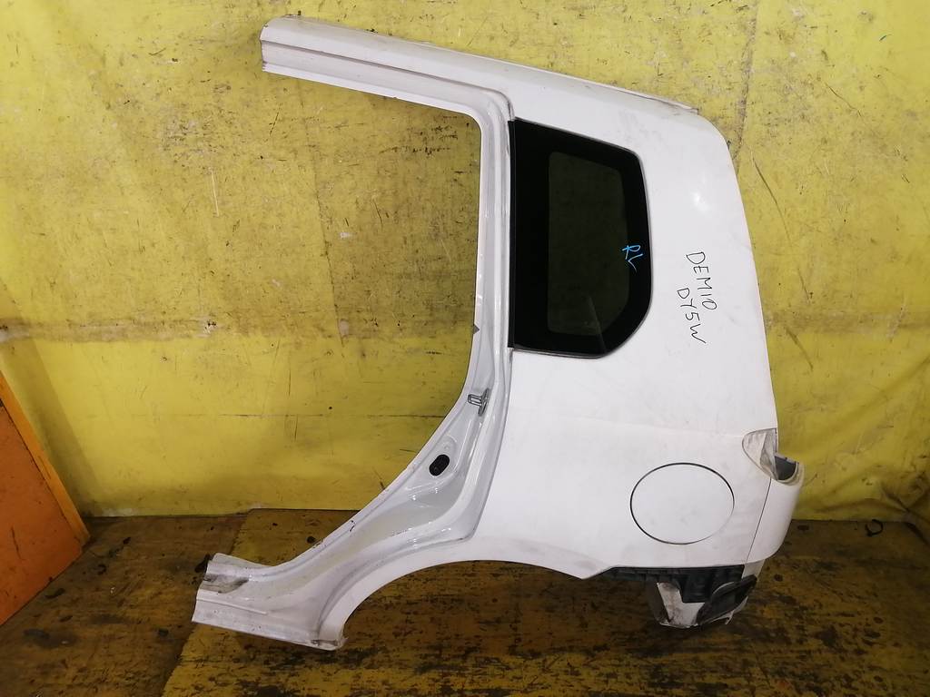 крыло Mazda Demio 0