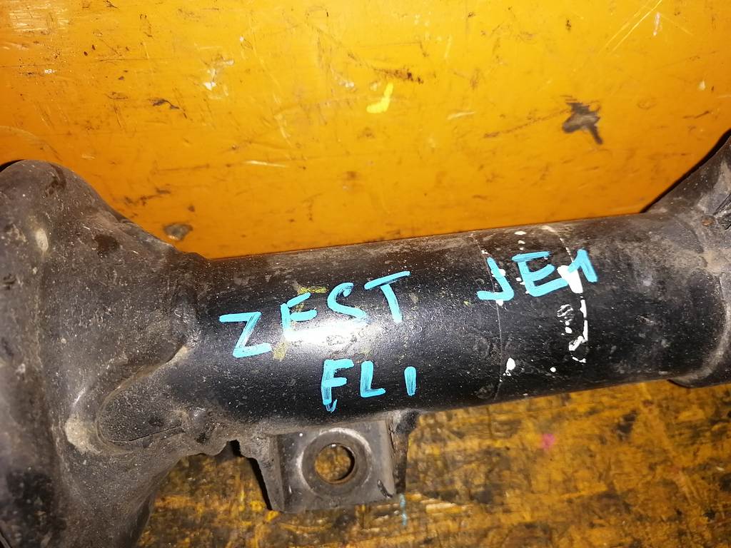ZEST JE1 СТОЙКА ПЕРЕДНЯЯ ЛЕВАЯ 1 Honda Zest