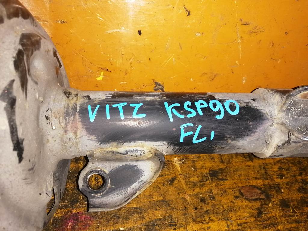 VITZ KSP90 СТОЙКА ПЕРЕДНЯЯ ЛЕВАЯ 1 Toyota Vitz