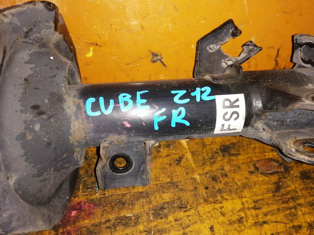 CUBE Z12 СТОЙКА ПЕРЕДНЯЯ ПРАВАЯ Nissan Cube