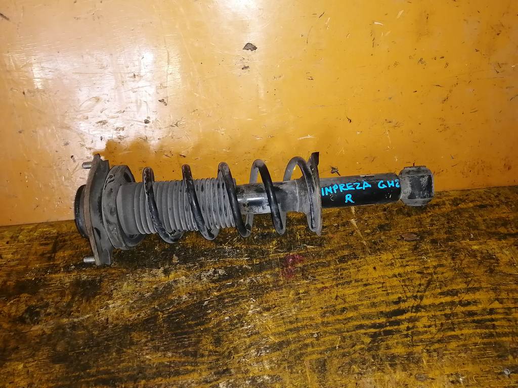стойка Subaru Impreza
