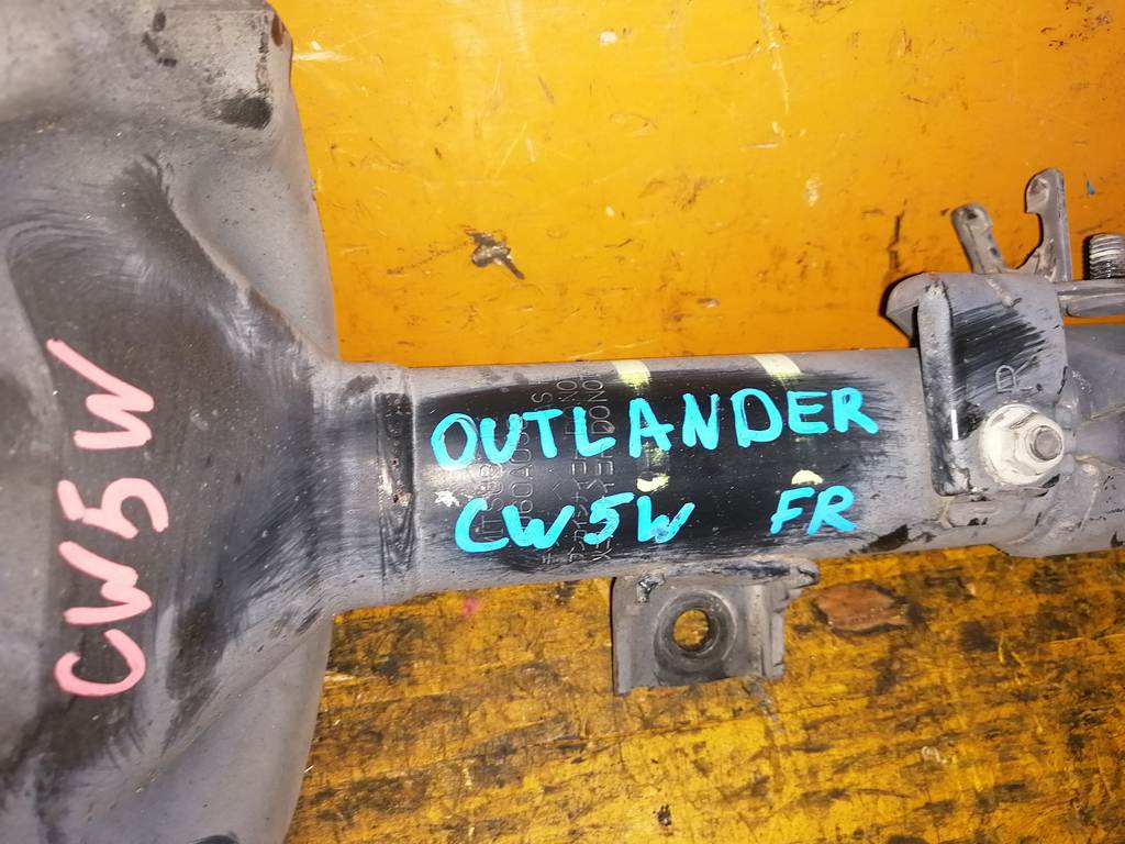 OUTLANER CW5W СТОЙКА ПЕРЕДНЯЯ ПРАВАЯ Mitsubishi Outlander