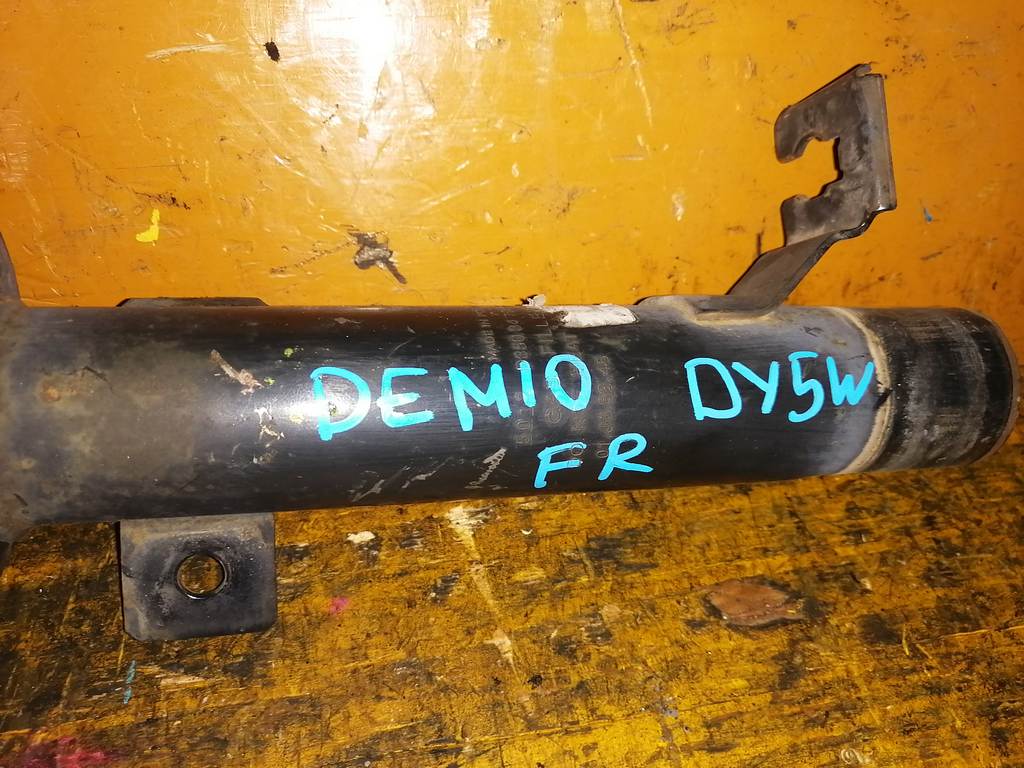 DEMIO DY5W СТОЙКА ПЕРЕДНЯЯ ПРАВАЯ Mazda Demio