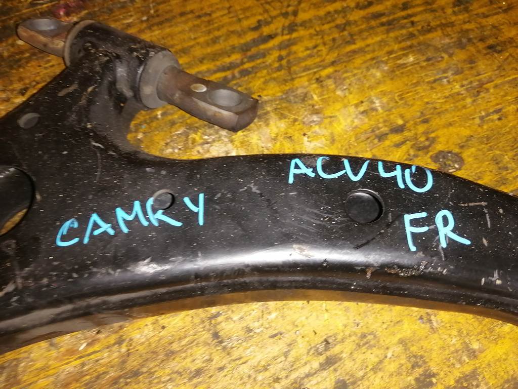 CAMRY ACV40 РЫЧАГ ПЕРЕДНИЙ ПРАВЫЙ Toyota Camry