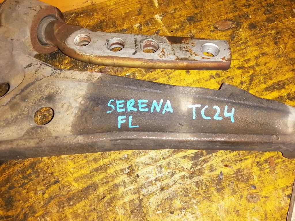 SERENA TC24 РЫЧАГ ПЕРЕДНИЙ ЛЕВЫЙ Nissan Serena