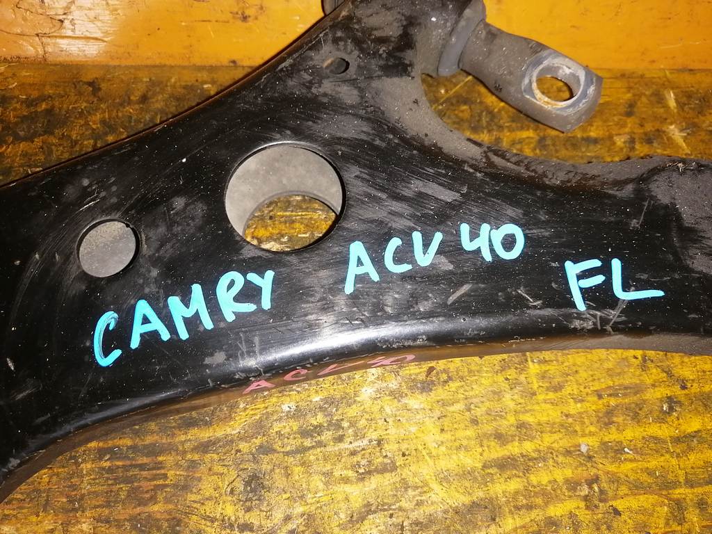 CAMRY ACV40 РЫЧАГ ПЕРЕДНИЙ ЛЕВЫЙ Toyota Camry 1