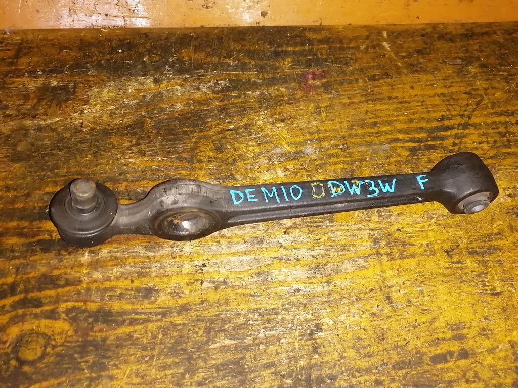 рычаг Mazda Demio