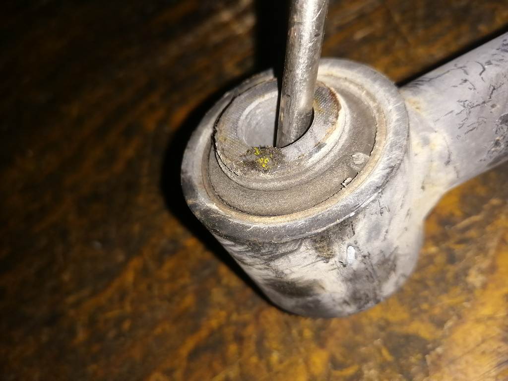 тяга подвески Nissan Serena 3