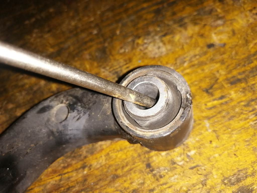 Подвеска Nissan Serena 2