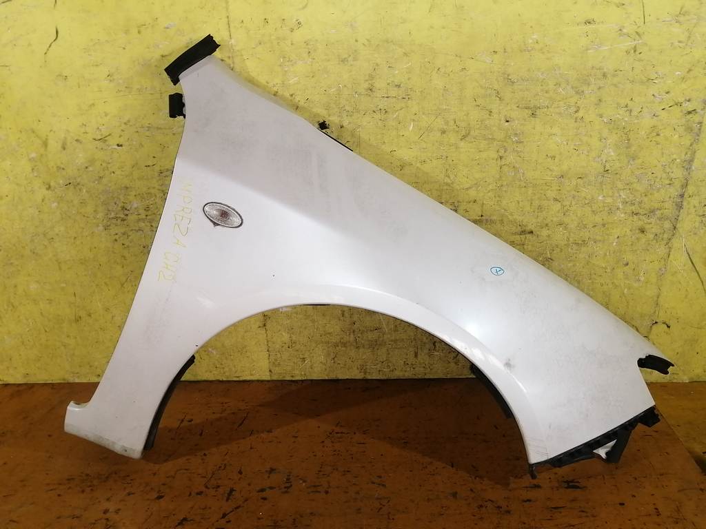 крыло Subaru Impreza