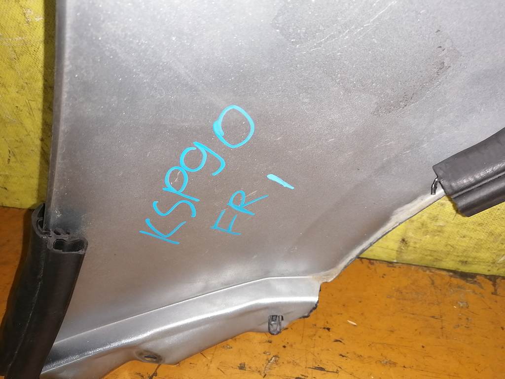 VITZ KSP90 КРЫЛО ПЕРЕДНЕЕ ПРАВОЕ 1 Toyota Vitz 1