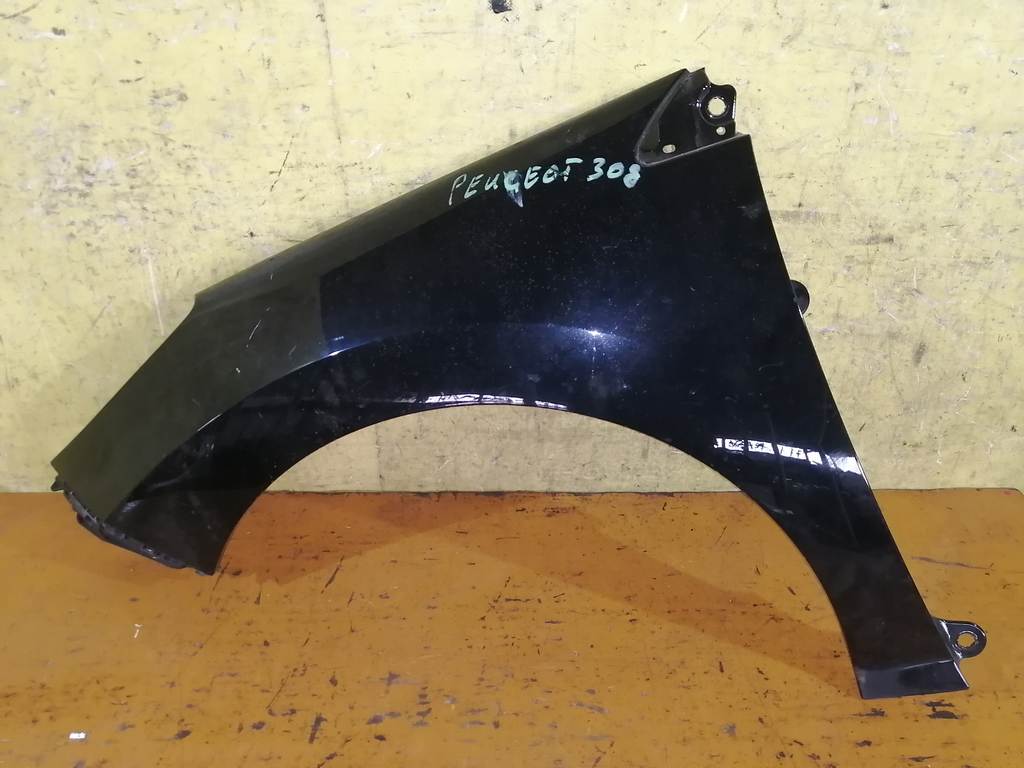крыло Peugeot 308