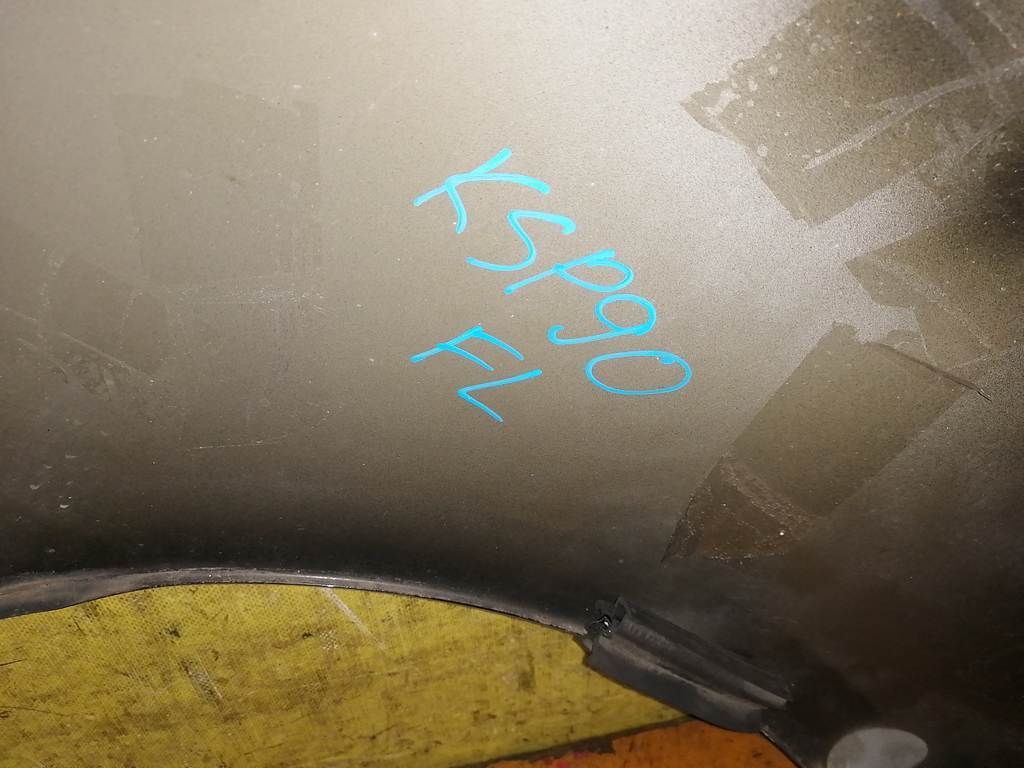 VITZ KSP90 КРЫЛО ПЕРЕДНЕЕ ЛЕВОЕ Toyota Vitz