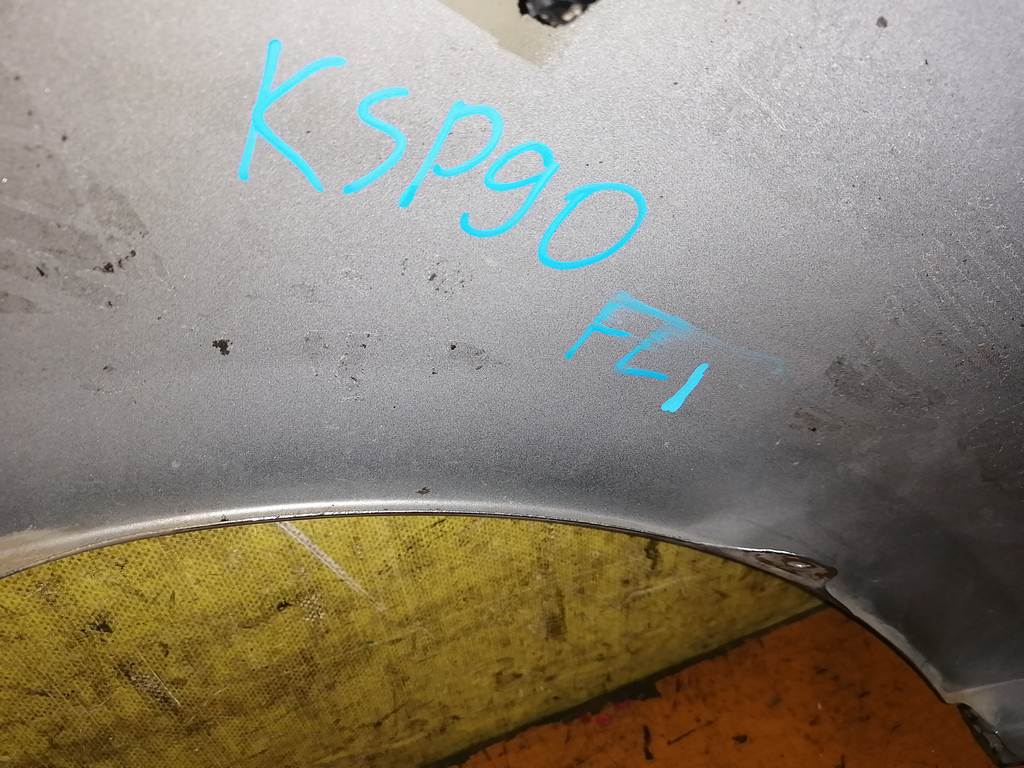 VITZ KSP90 КРЫЛО ПЕРЕДНЕЕ ЛЕВОЕ 1 с повтор. Toyota Vitz