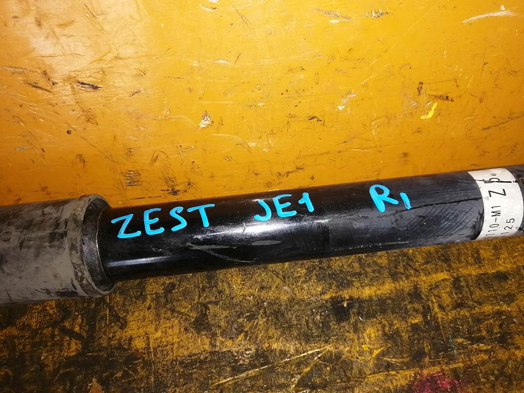 ZEST JE1 АМОРТИЗАТОР ЗАДНИЙ 1 Honda Zest 1