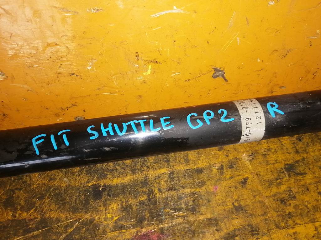 FIT SHUTTLE GP2 АМОРТИЗАТОР ЗАДНИЙ Honda Fit Shuttle 1