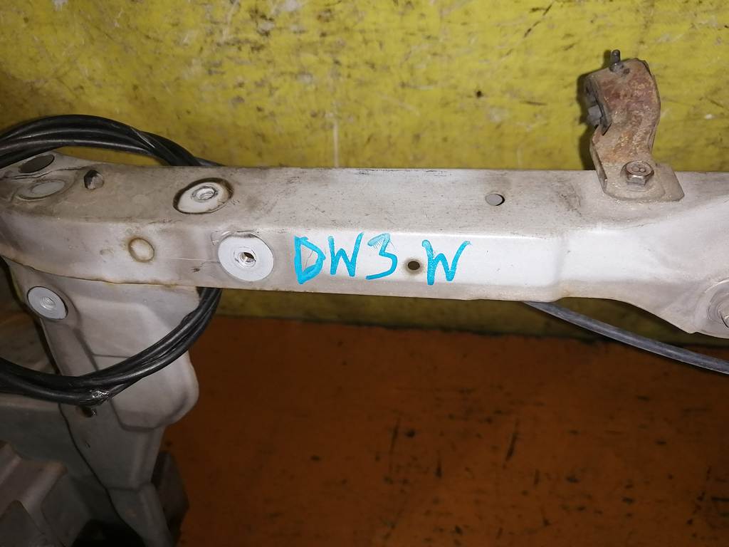 DEMIO DW3W РАМКА РАДИАТОРА Mazda Demio 1