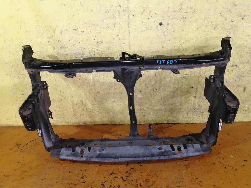 рамка радиатора Honda Fit 0