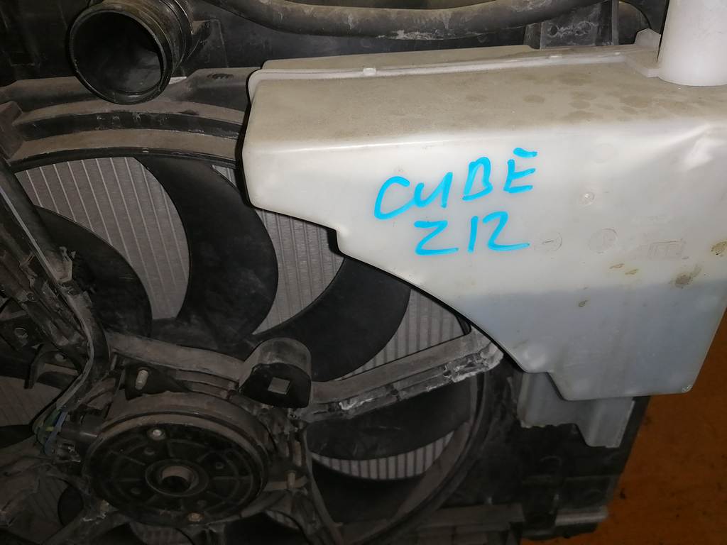 CUBE Z12 РАДИАТОР ОСНОВНОЙ Nissan Cube 1