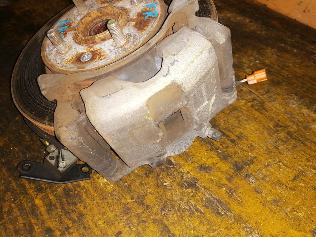 FIT GD3 СТУПИЦА ПЕРЕДНЯЯ ПРАВАЯ ABS Honda Fit 1