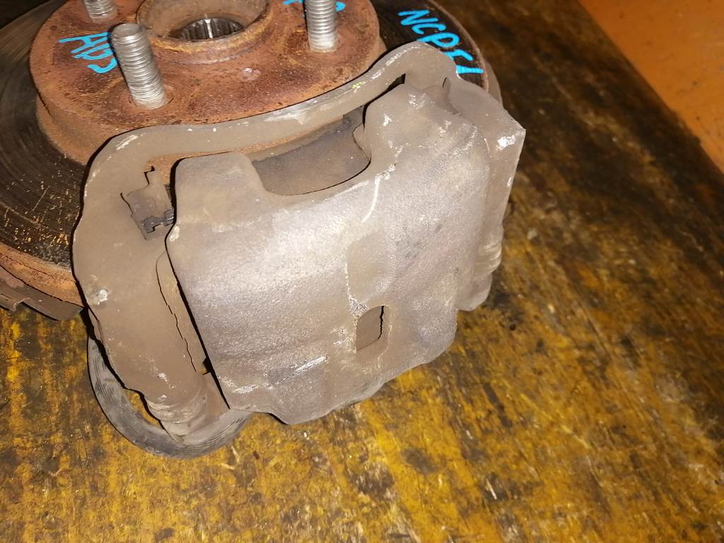 PROBOX NCP51 СТУПИЦА ПЕРЕДНЯЯ ПРАВАЯ ABS Toyota Probox 1