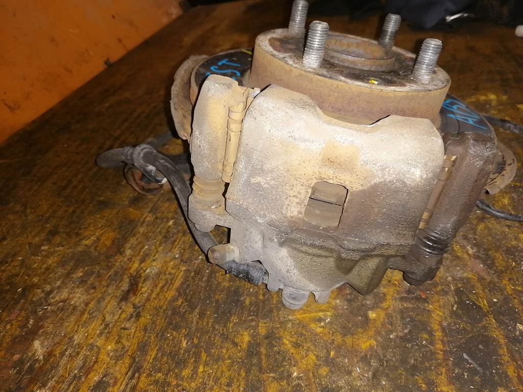 ZEST JE1 СТУПИЦА ПЕРЕДНЯЯ ЛЕВАЯ ABS Honda Zest 1