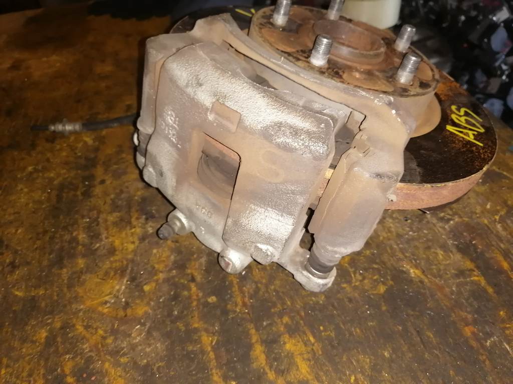 SX4 YA11S СТУПИЦА ПЕРЕДНЯЯ ЛЕВАЯ ABS Suzuki SX4 1