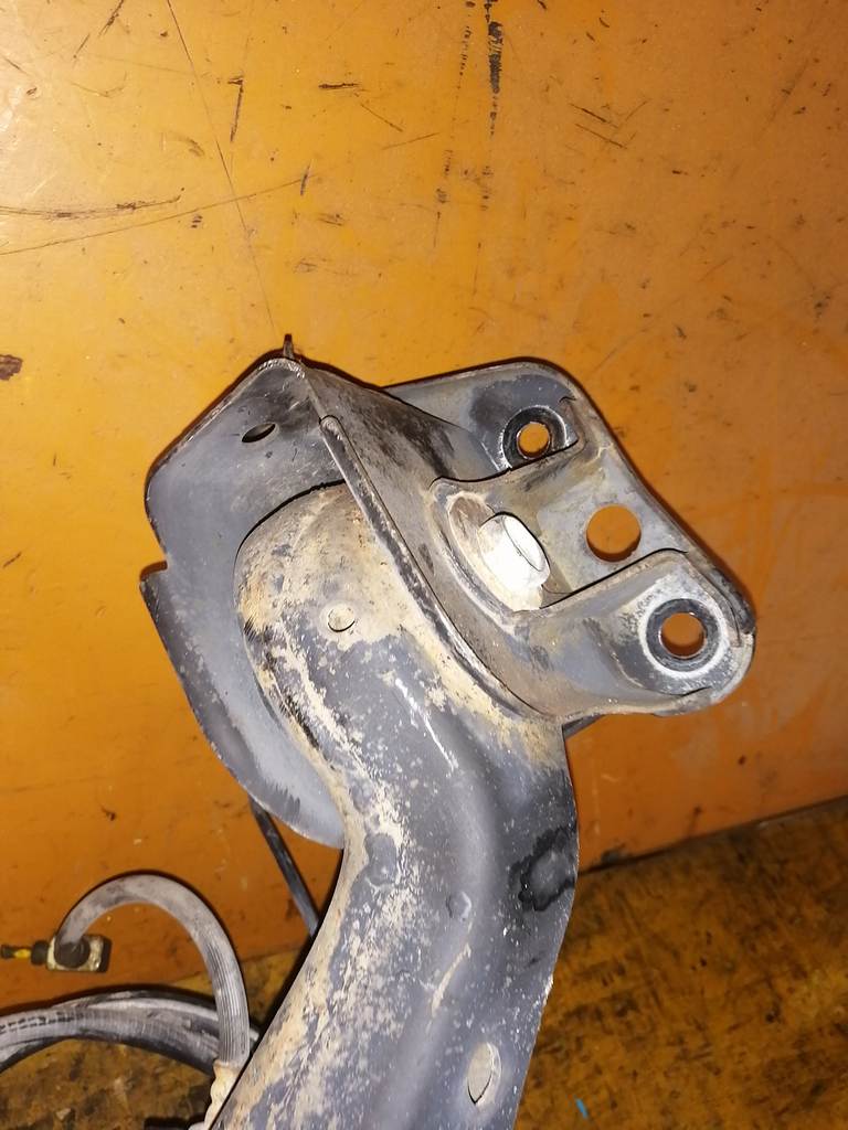 Подвеска Nissan Serena 2