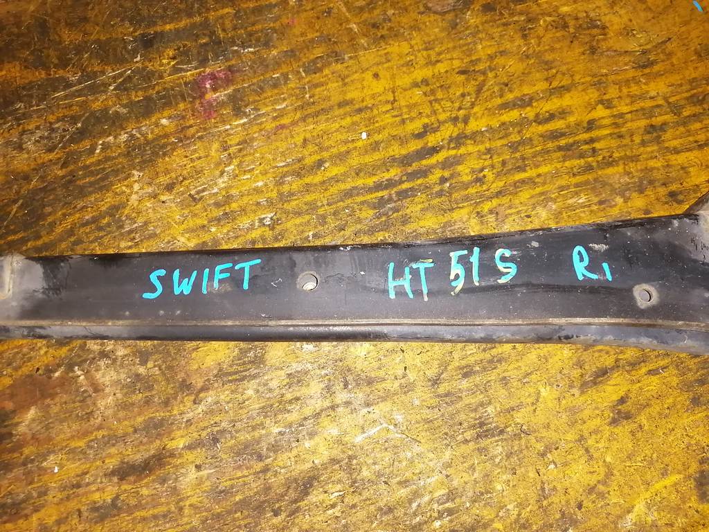 SWIFT HT51S РЫЧАГ ЗАДНИЙ 1 Suzuki Swift 1