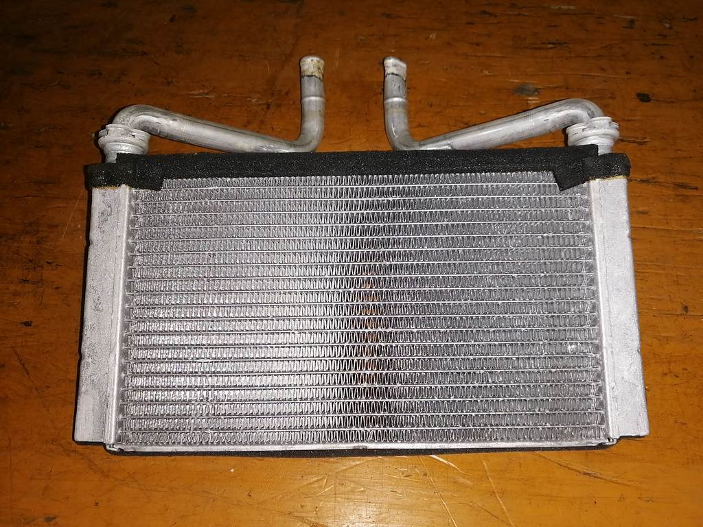 SWIFT HT51S РАДИАТОР ПЕЧКИ Suzuki Swift 1