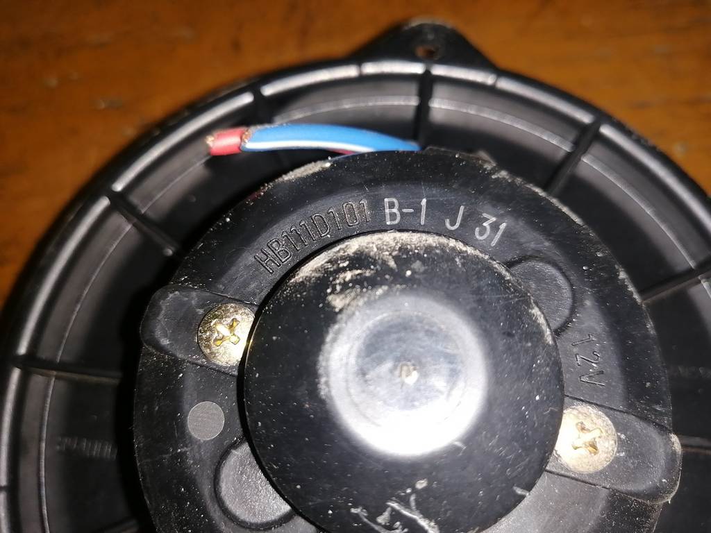 DEMIO DW3W МОТОР ПЕЧКИ Mazda Demio 1