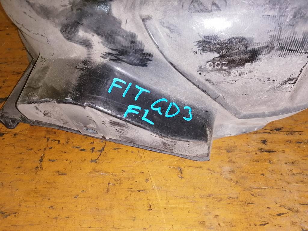 FIT GD3 ПОДКРЫЛОК ПЕРЕДНИЙ ЛЕВЫЙ Honda Fit 1