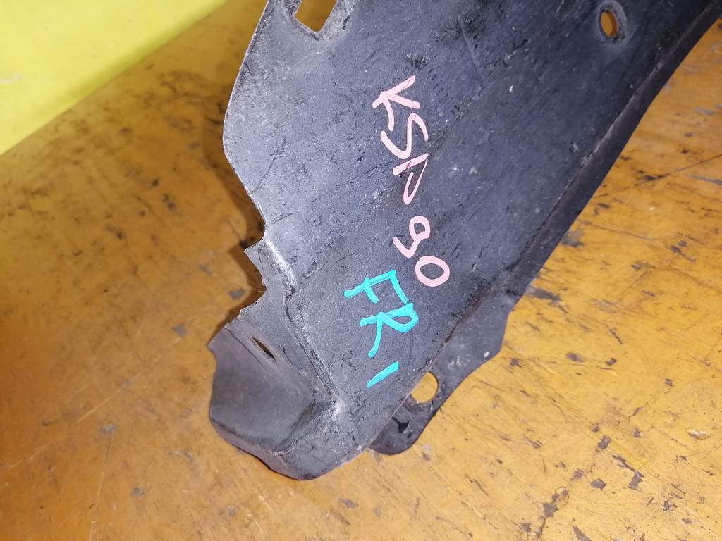 VITZ KSP90 ПОДКРЫЛОК ПЕРЕДНИЙ ПРАВЫЙ 1 Toyota Vitz 1