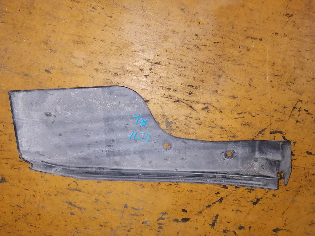 подкрылок Nissan Tiida Latio 0